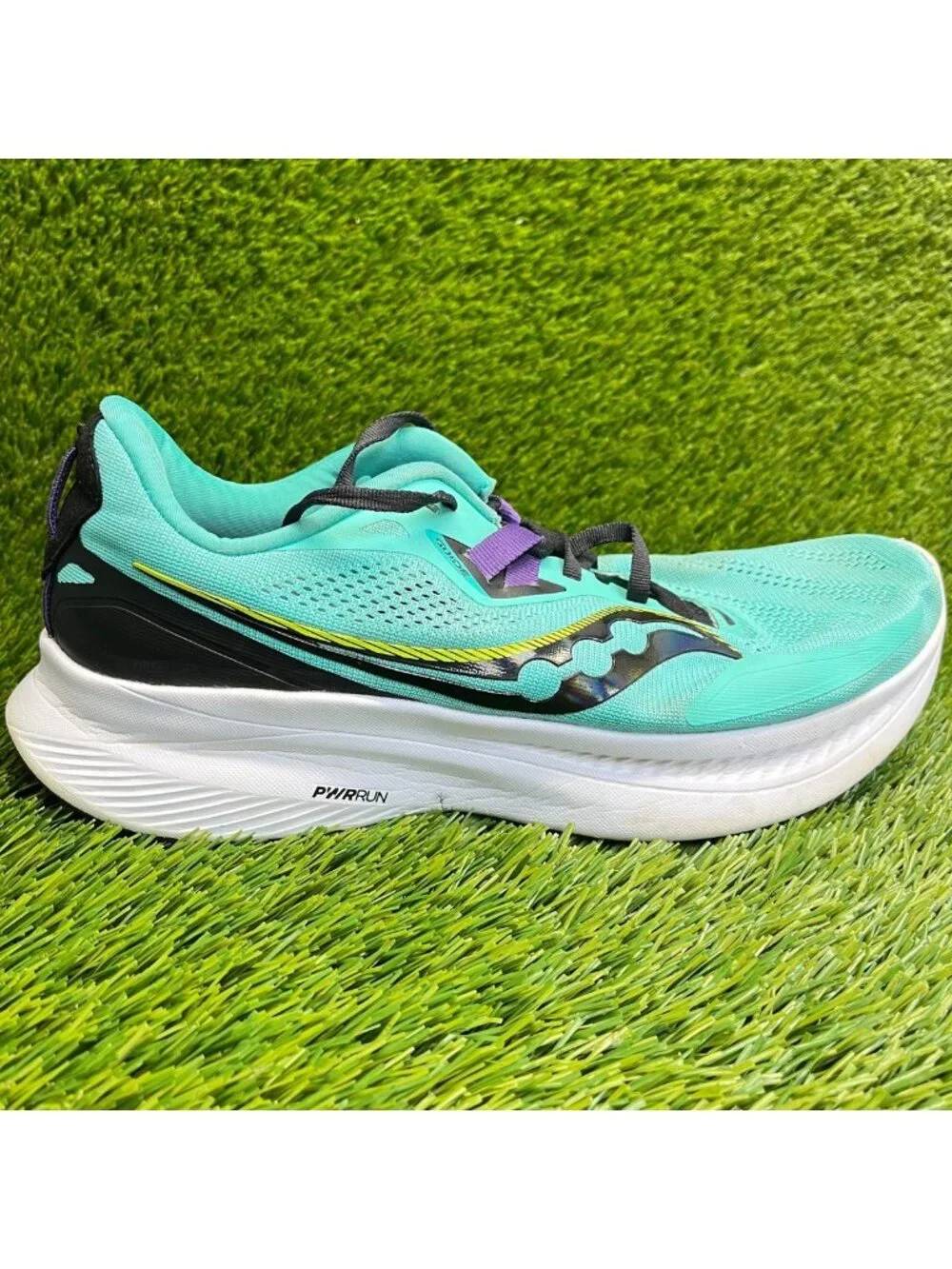 Saucony Guide 15 Womens Size 10 Green Black Athletic Running Shoes Sneakers